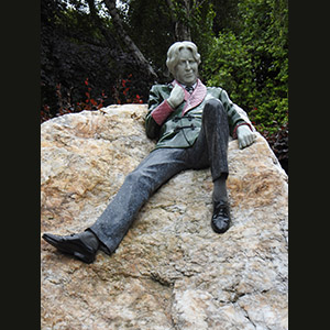 Dublin - Monument to Oscar Wilde