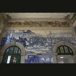 Port - São Bento railway station