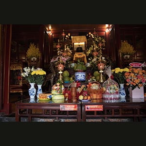 Hue - Hon Chen Temple